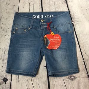 🎈GOGO Star shorts jeans, Size 8